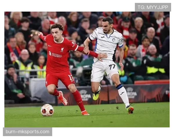 卡利亚里新赛季进攻新策略：快速反击与巧妙配合成提升竞争力关键