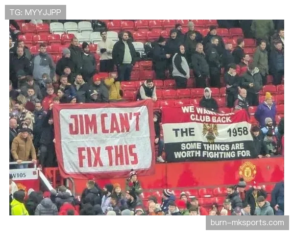 曼联体系问题加剧，赛季中期表现波动对争冠形势造成影响